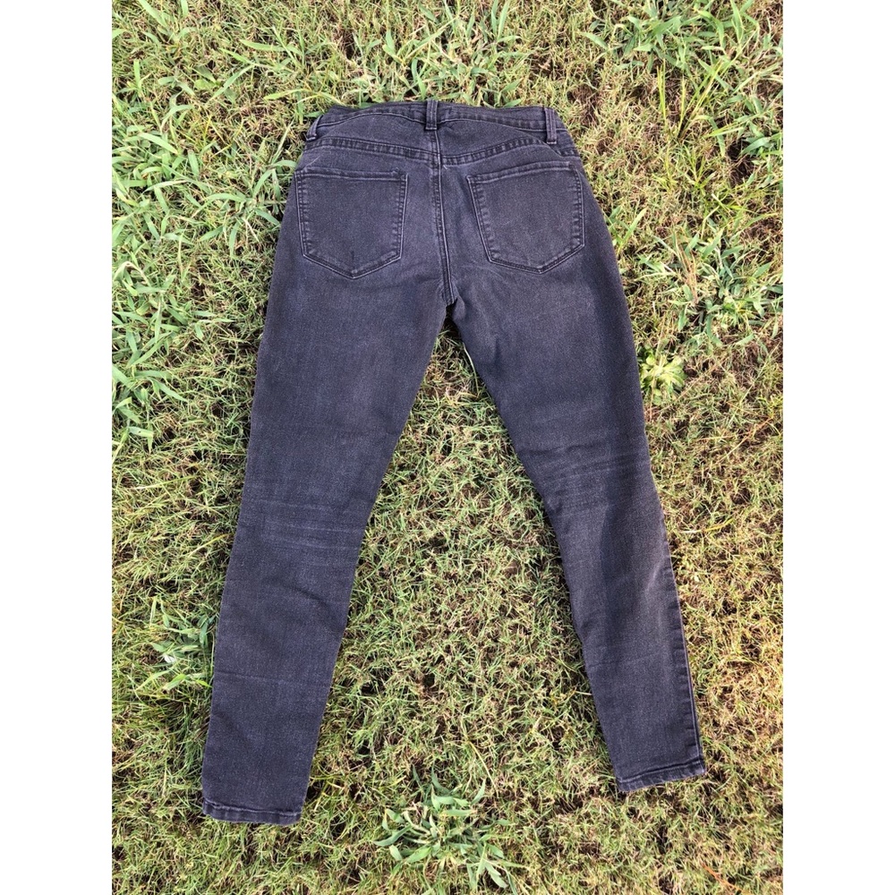 A bundle of 4! Forever 21 mid rise pants. - Picture 8 of 8